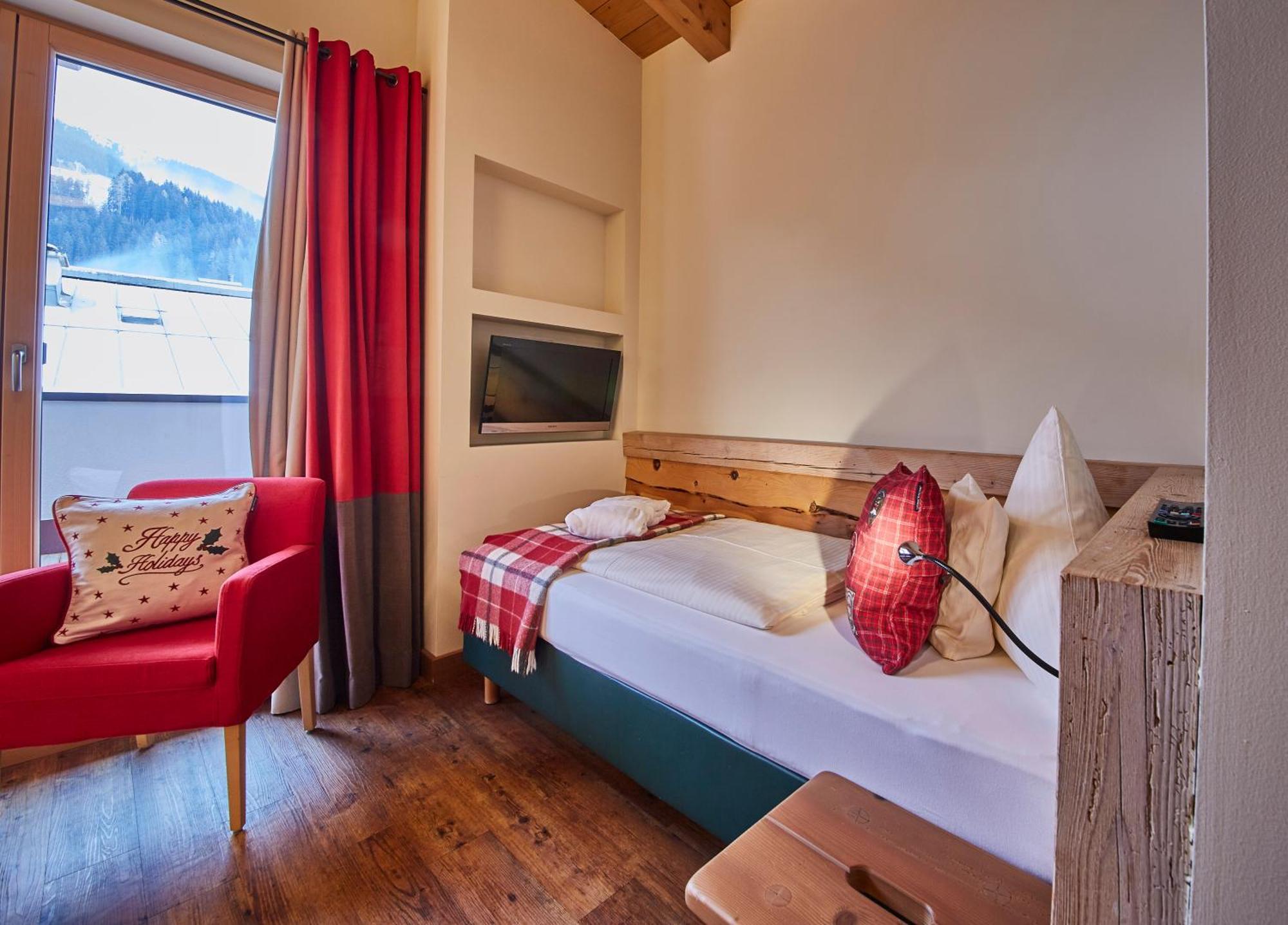 Hotel Hasenauer 4 Sterne Superior Saalbach-Hinterglemm Quarto foto